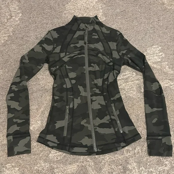 Lululemon Define jacket Camo - Picture 2 of 4